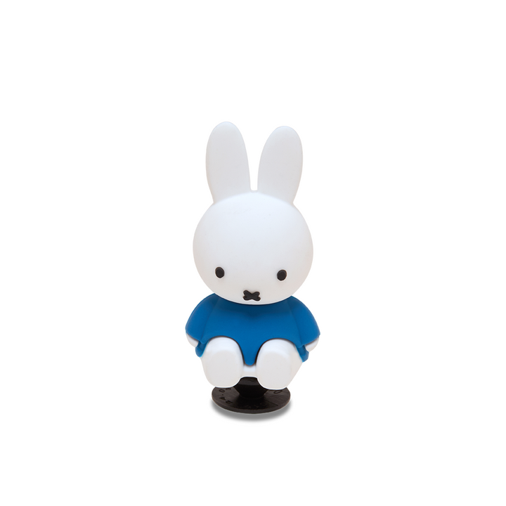 Miffy Sitting
